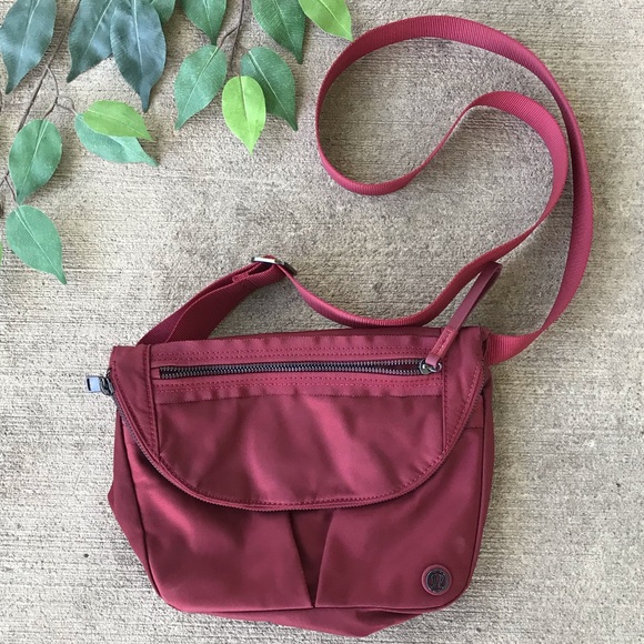 lululemon festival bag ii